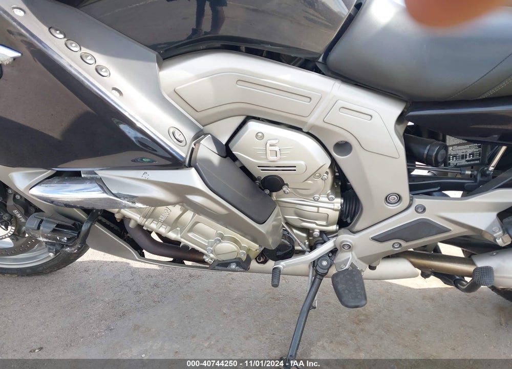 2012 BMW K1600 GTL VIN: WB1061201CZZ22954