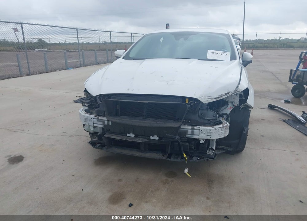 2019 FORD FUSION S VIN: 3FA6P0G79KR170097