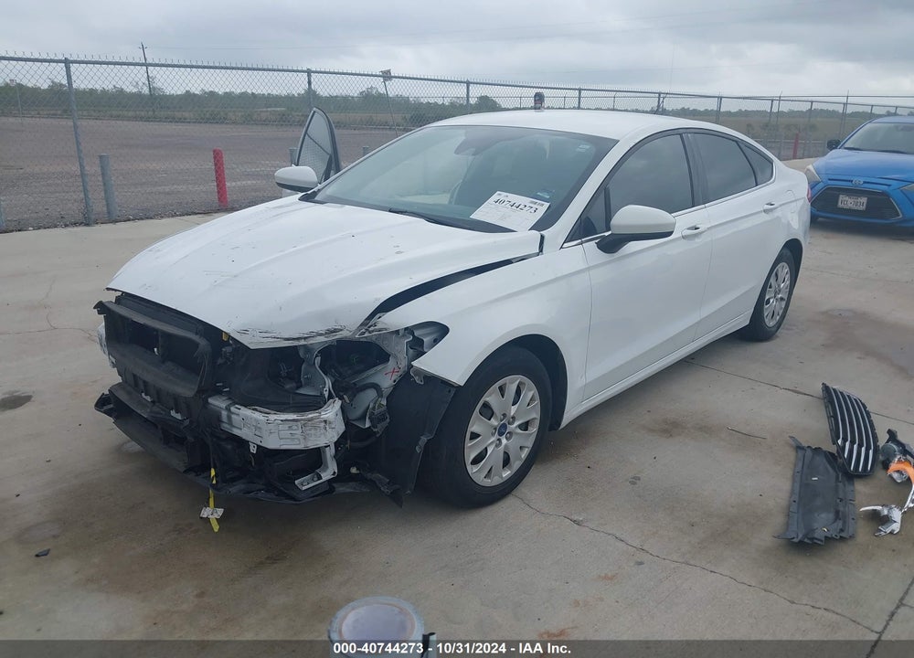 2019 FORD FUSION S VIN: 3FA6P0G79KR170097