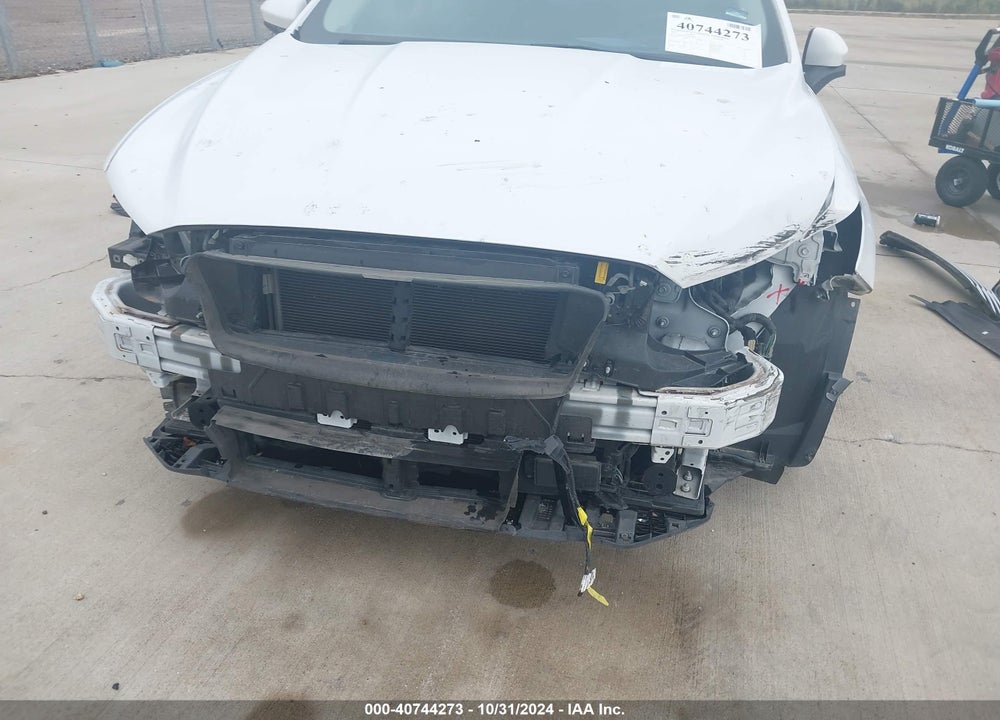 2019 FORD FUSION S VIN: 3FA6P0G79KR170097