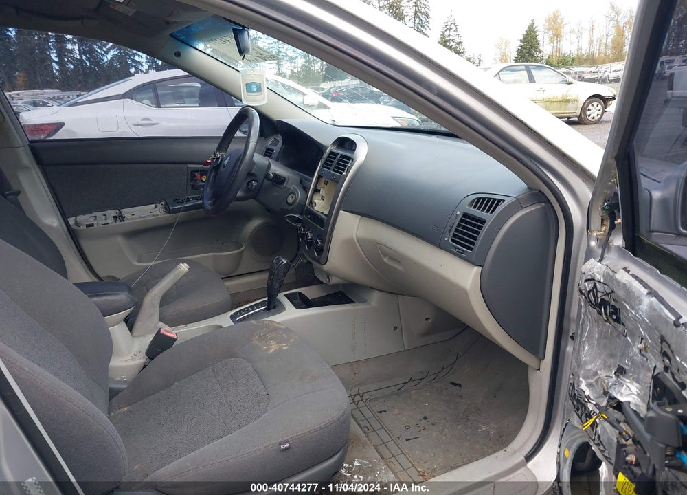2006 KIA SPECTRA5 VIN: KNAFE161465221529