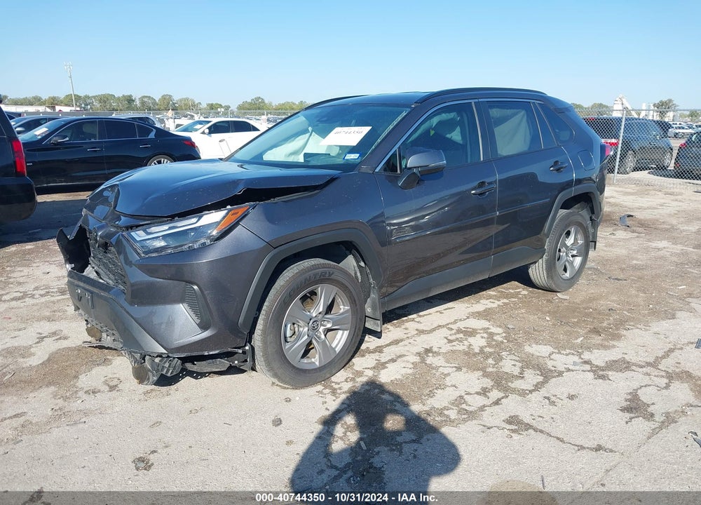 2024 TOYOTA RAV4 XLE VIN: 2T3W1RFV9RC279280