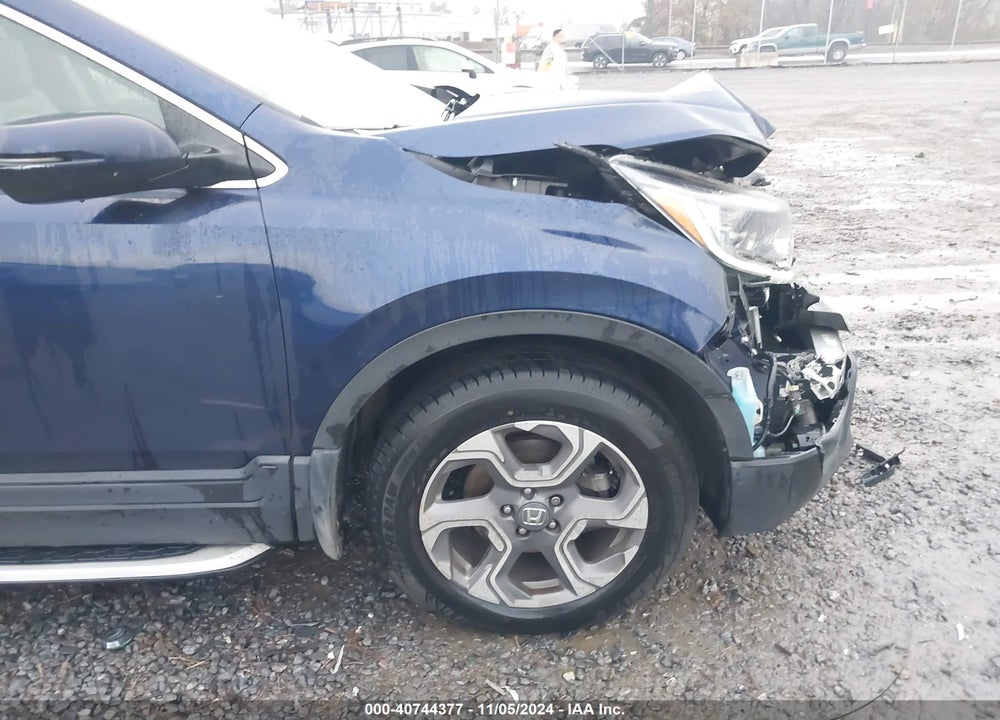 2018 HONDA CR-V VIN: 7FARW2H86JE080018