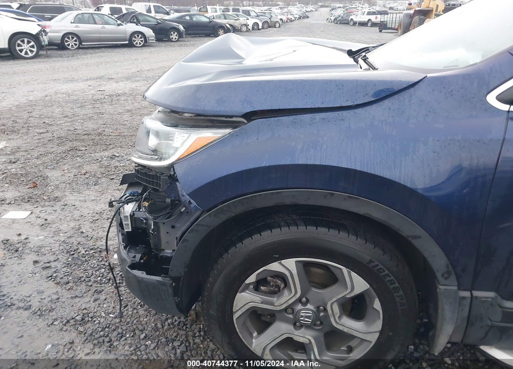 2018 HONDA CR-V VIN: 7FARW2H86JE080018