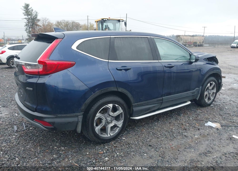 2018 HONDA CR-V VIN: 7FARW2H86JE080018