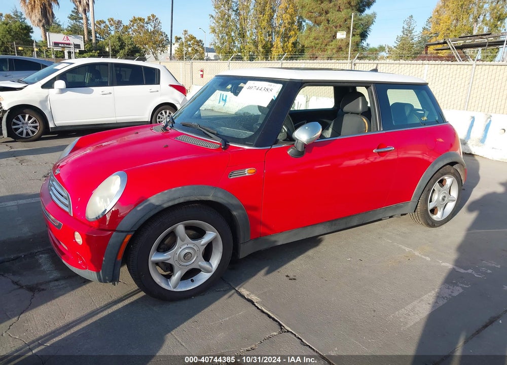 2006 MINI COOPER VIN: WMWRC33516TK72648