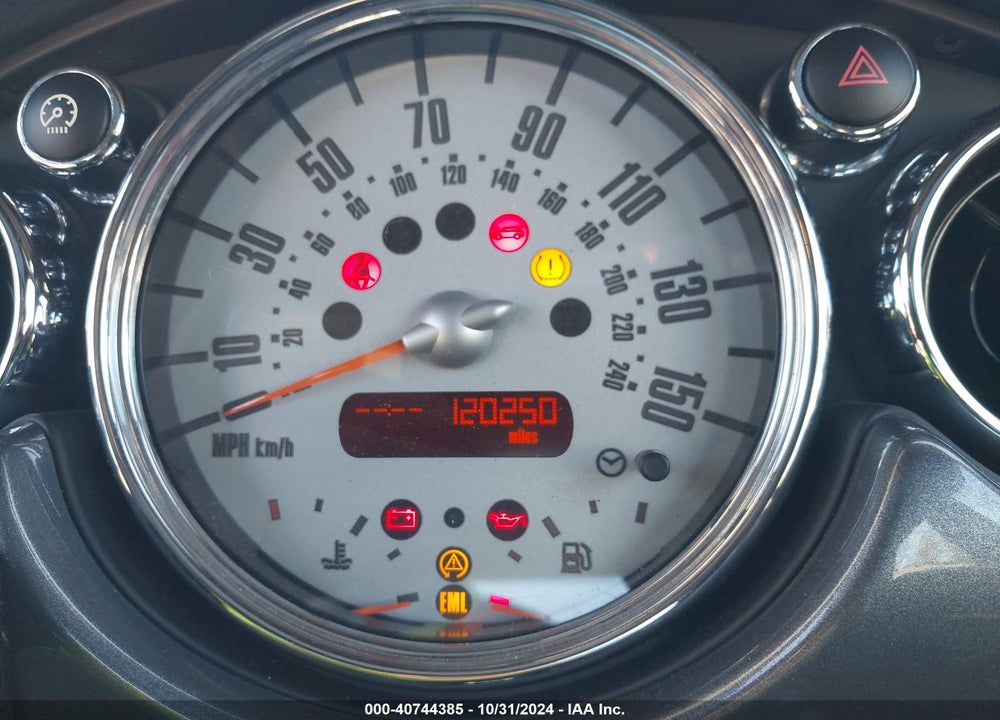 2006 MINI COOPER VIN: WMWRC33516TK72648