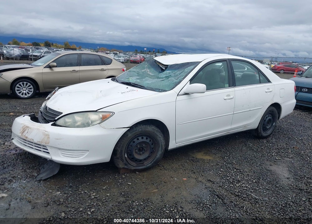 2005 TOYOTA CAMRY LE VIN: 4T1BE32K95U553445
