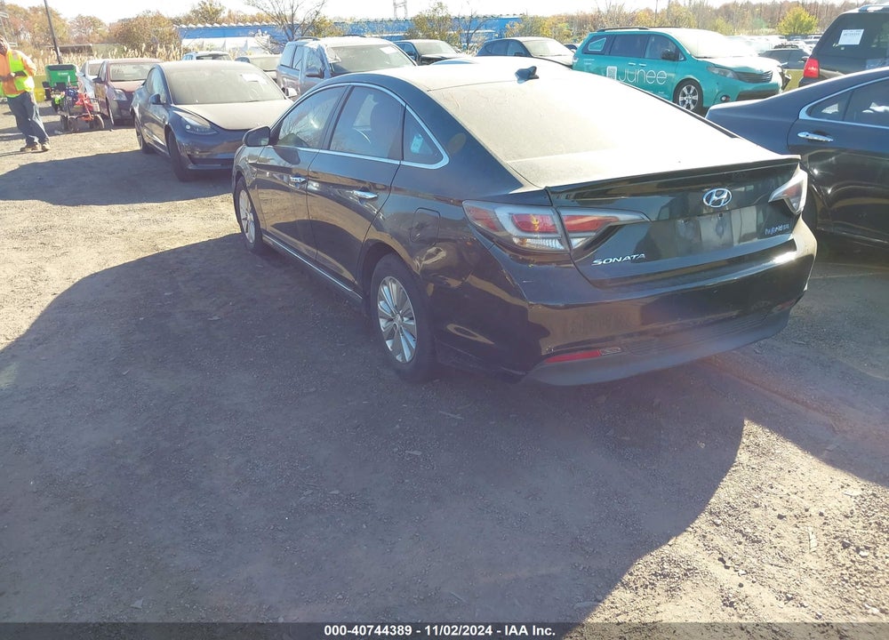 2016 HYUNDAI SONATA HYBRID VIN: KMHE24L18GA025983