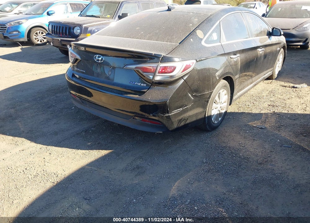 2016 HYUNDAI SONATA HYBRID VIN: KMHE24L18GA025983