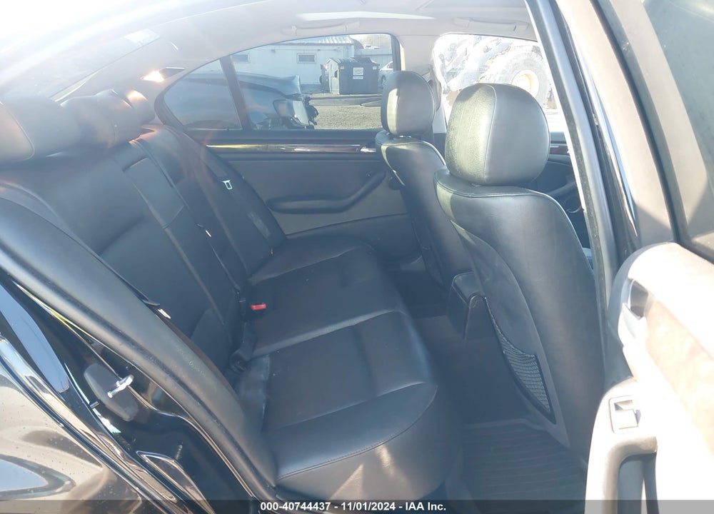 2003 BMW 325XI VIN: WBAEU33443PH89615