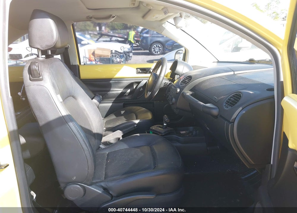 2010 VOLKSWAGEN NEW BEETLE 2.5L VIN: 3VWRG3AG9AM024499