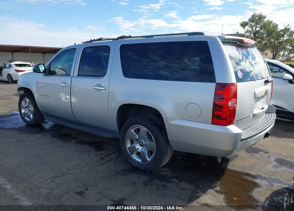 2011 CHEVROLET SUBURBAN 1500 LT1 VIN: 1GNSKJE31BR201245