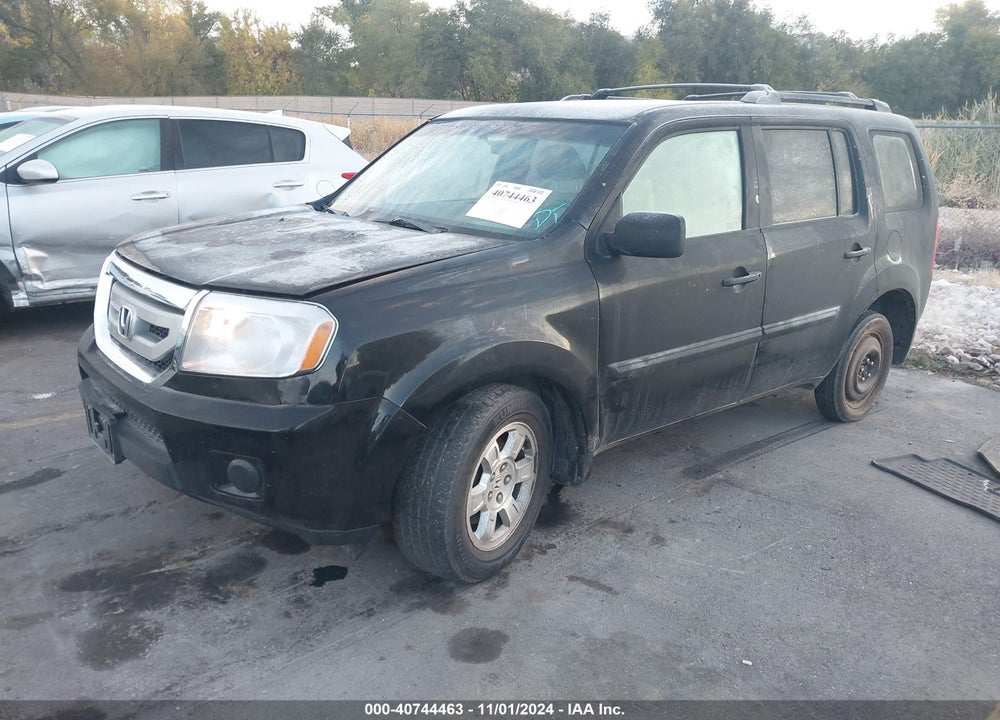 2011 HONDA PILOT LX VIN: 5FNYF4H24BB056798