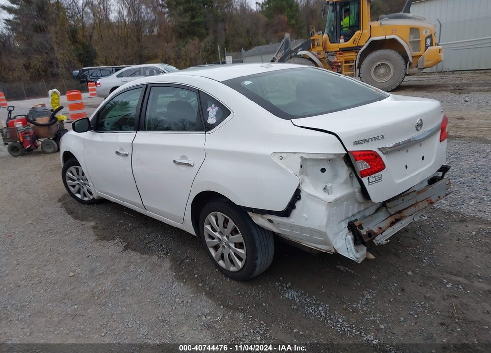 2015 NISSAN SENTRA SV VIN: 3N1AB7AP9FY320146