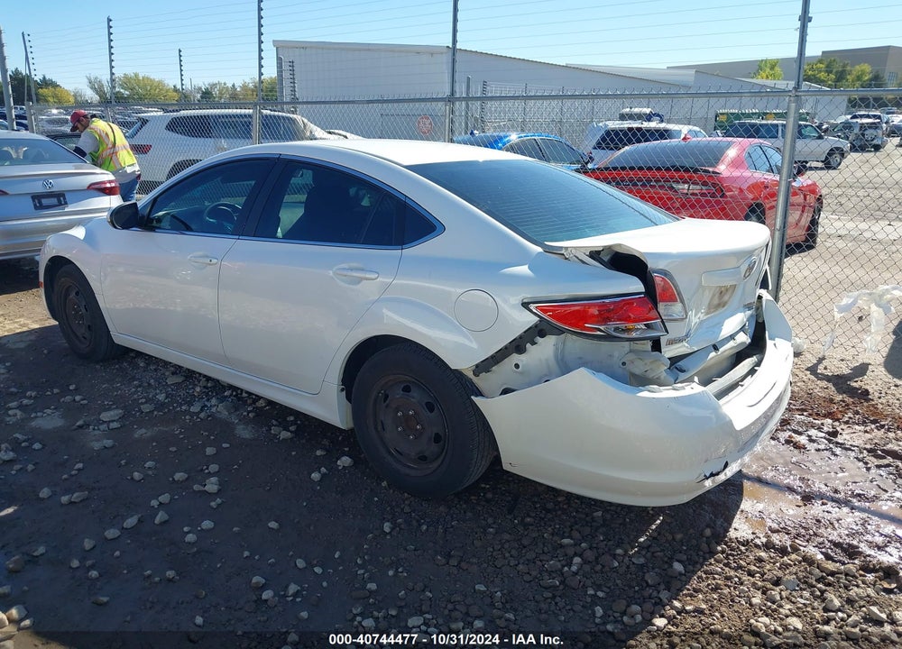 2011 MAZDA 6 I SPORT VIN: 1YVHZ8BHXB5M22139