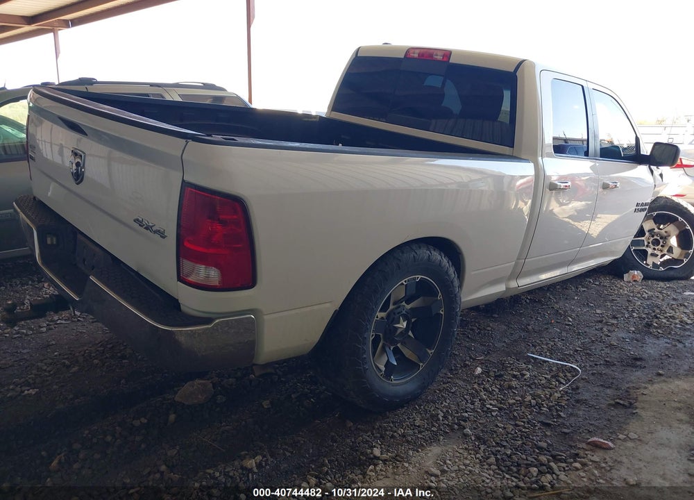 2017 RAM 1500 SLT 4X4 6'4 BOX VIN: 1C6RR7GT6HS537534