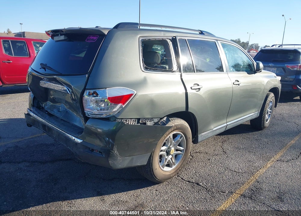 2012 TOYOTA HIGHLANDER SE V6 VIN: 5TDBK3EH3CS123487