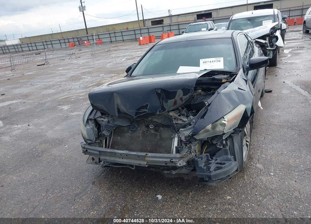 2012 HONDA ACCORD 2.4 EX VIN: 1HGCS1B75CA017917