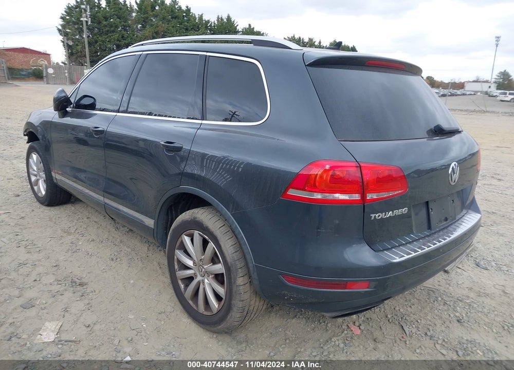 2012 VOLKSWAGEN TOUAREG VR6 EXECUTIVE/VR6 LUX/VR6 SPORT VIN: WVGEF9BP5CD009076