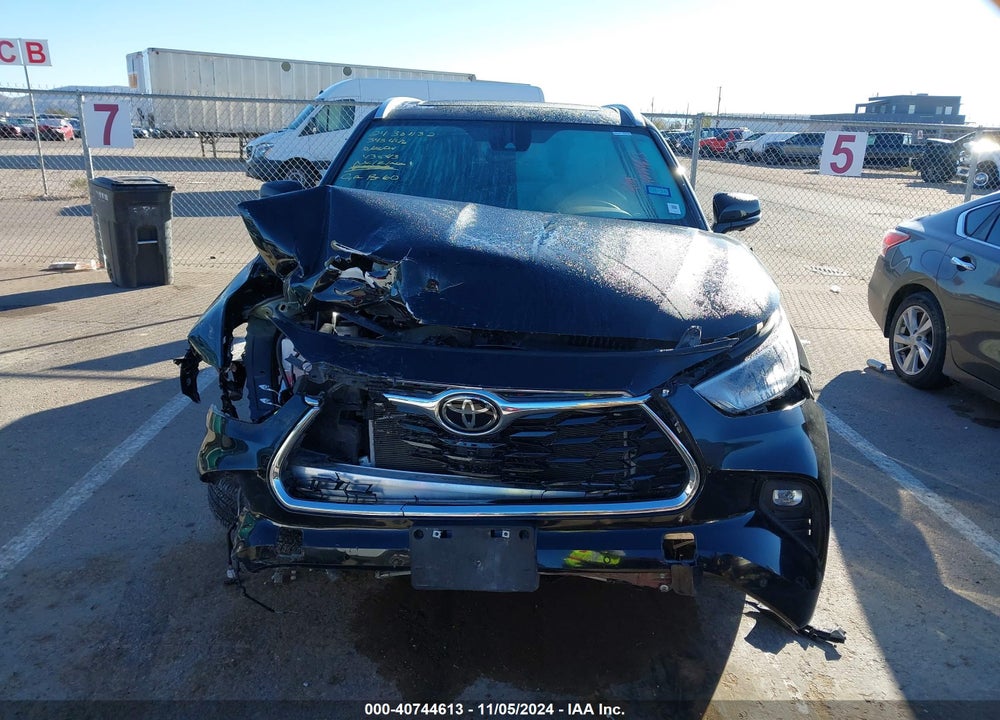 2023 TOYOTA HIGHLANDER LIMITED VIN: 5TDKDRAH3PS040988