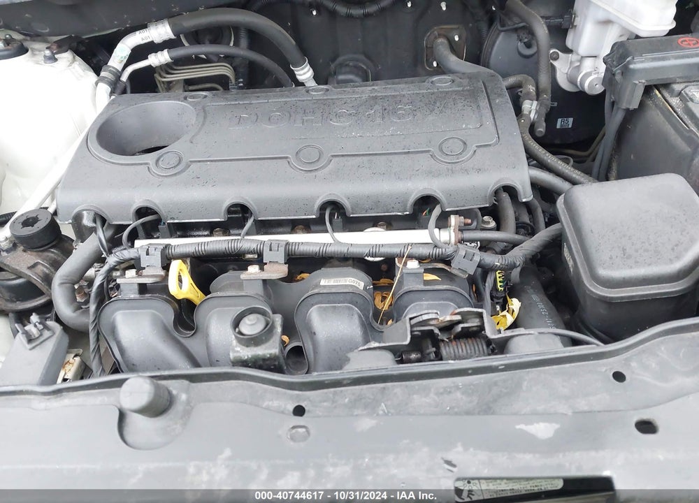 2011 HYUNDAI TUCSON GLS VIN: KM8JU3AC8BU211229