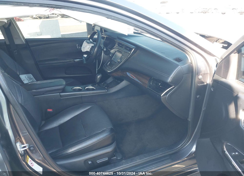 2015 TOYOTA AVALON XLE TOURING VIN: 4T1BK1EB6FU176969