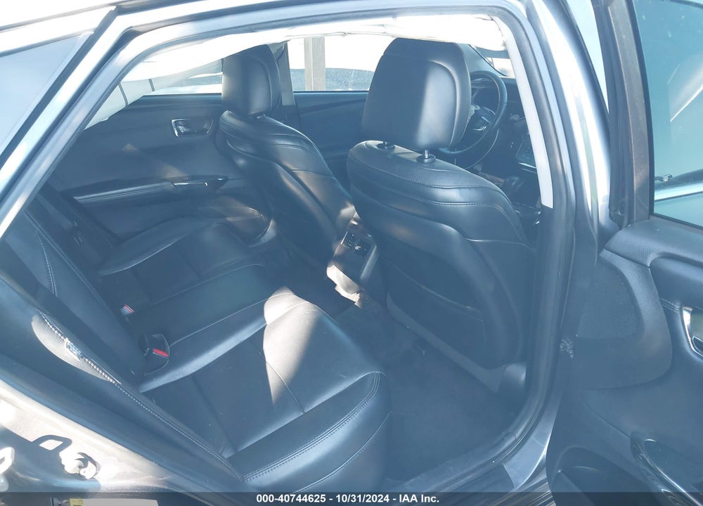 2015 TOYOTA AVALON XLE TOURING VIN: 4T1BK1EB6FU176969