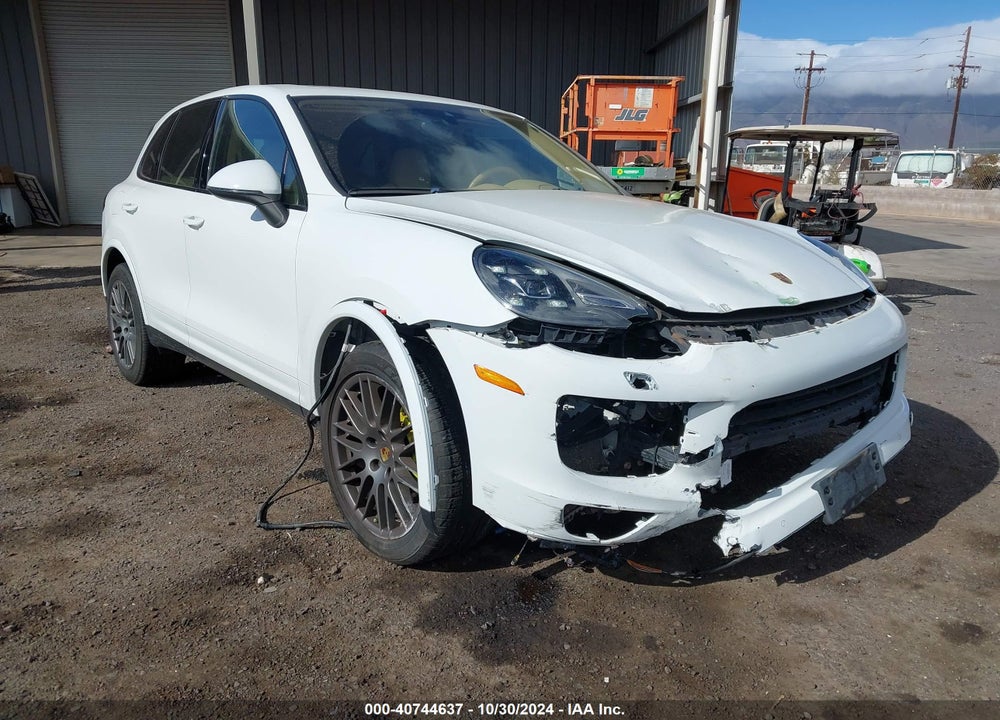 2017 PORSCHE CAYENNE E-HYBRID S PLATINUM EDITION VIN: WP1AE2A2XHLA71684