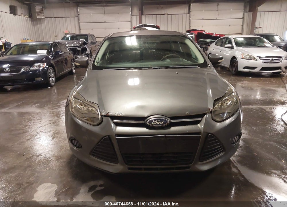 2013 FORD FOCUS SE VIN: 1FADP3K28DL237827