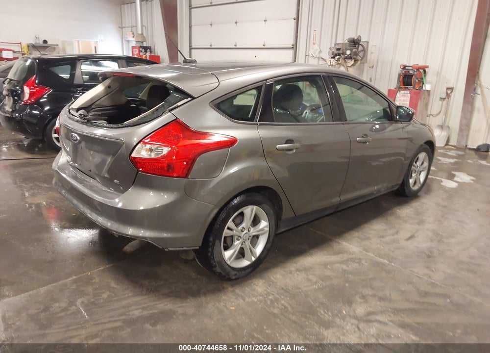 2013 FORD FOCUS SE VIN: 1FADP3K28DL237827