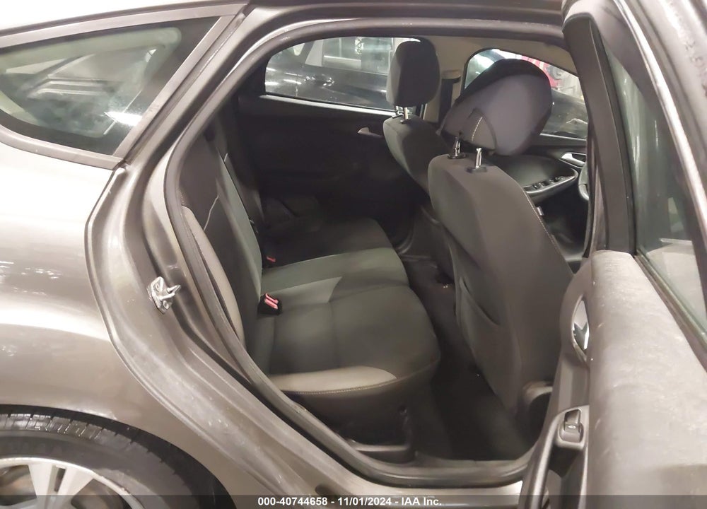 2013 FORD FOCUS SE VIN: 1FADP3K28DL237827