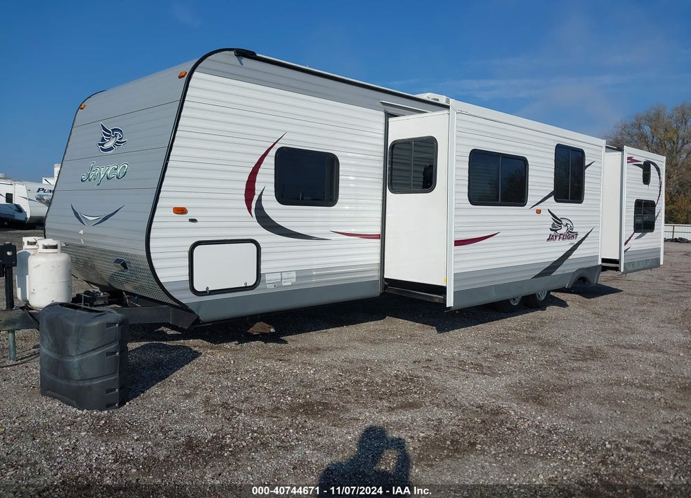 2015 JAYCO 36FT VIN: 1UJBJ0BS2F1TR0526
