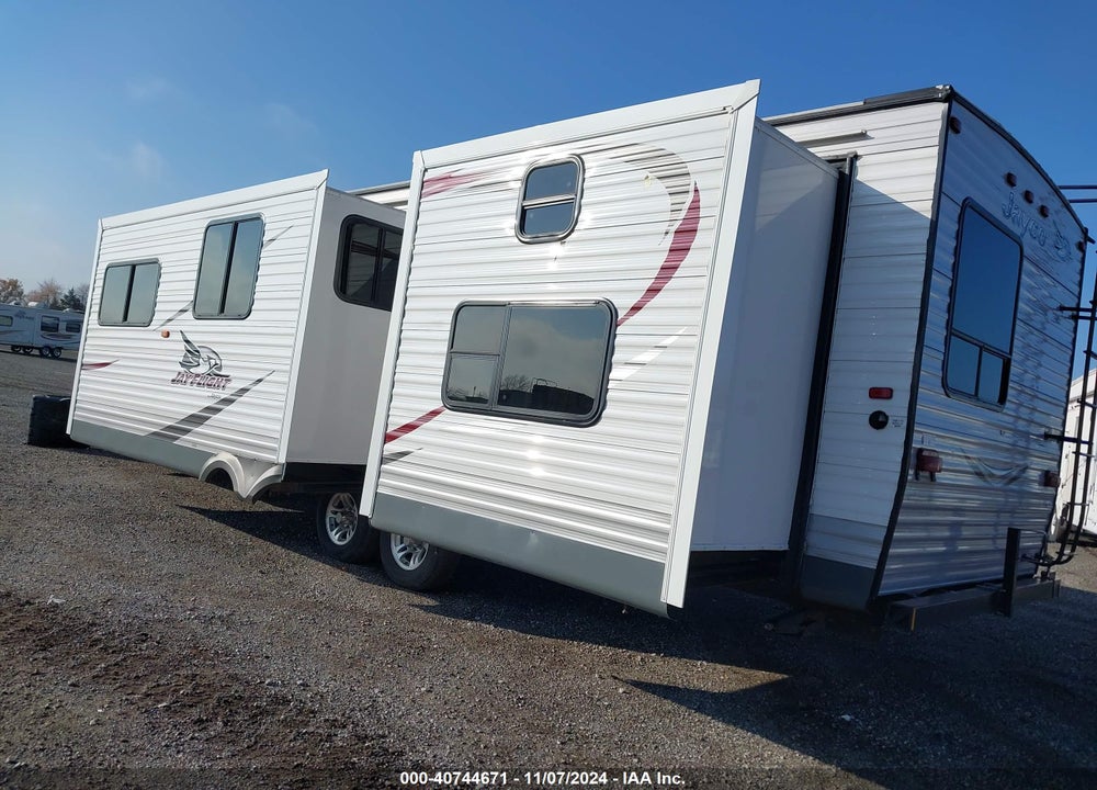 2015 JAYCO 36FT VIN: 1UJBJ0BS2F1TR0526