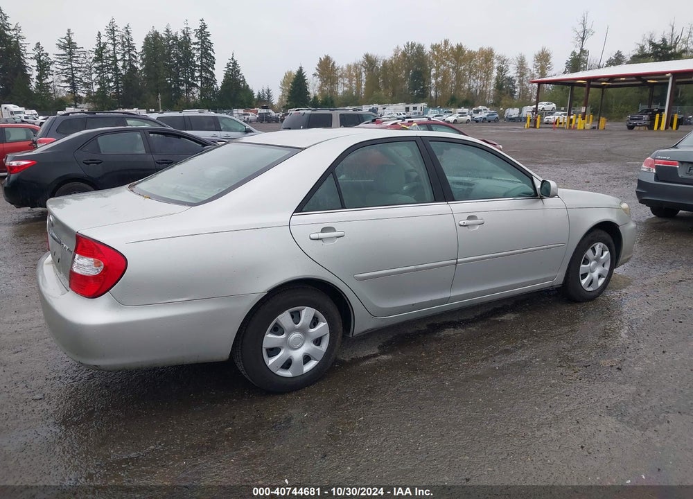 2002 TOYOTA CAMRY LE VIN: JTDBE32K220126678