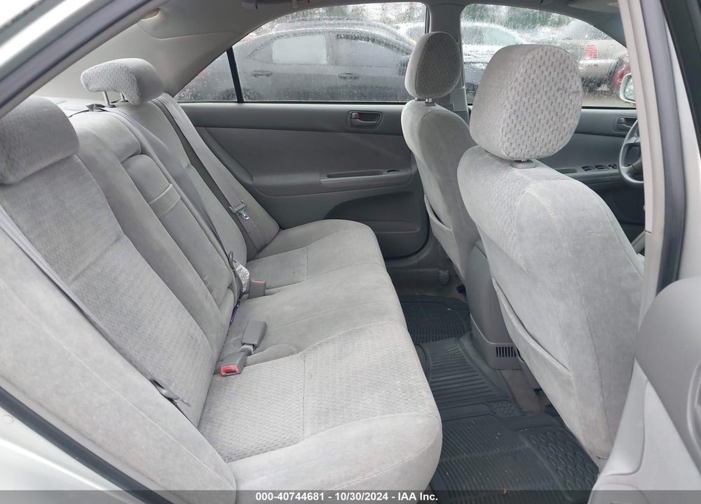 2002 TOYOTA CAMRY LE VIN: JTDBE32K220126678