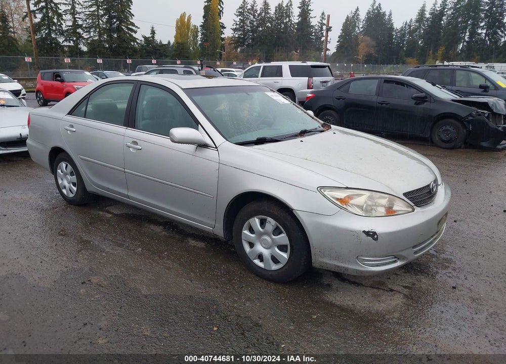 2002 TOYOTA CAMRY LE VIN: JTDBE32K220126678