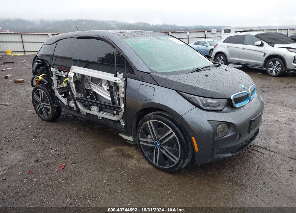 2017 BMW I3 94 AH W/RANGE EXTENDER VIN: WBY1Z8C38HV892820