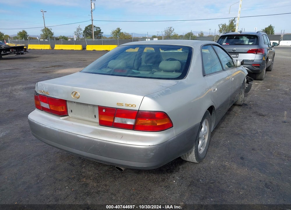 1998 LEXUS ES 300 VIN: JT8BF28G2W5035427