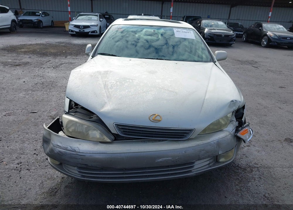 1998 LEXUS ES 300 VIN: JT8BF28G2W5035427