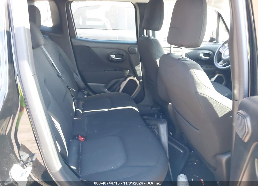 2015 JEEP RENEGADE LATITUDE VIN: ZACCJBBT6FPC39939
