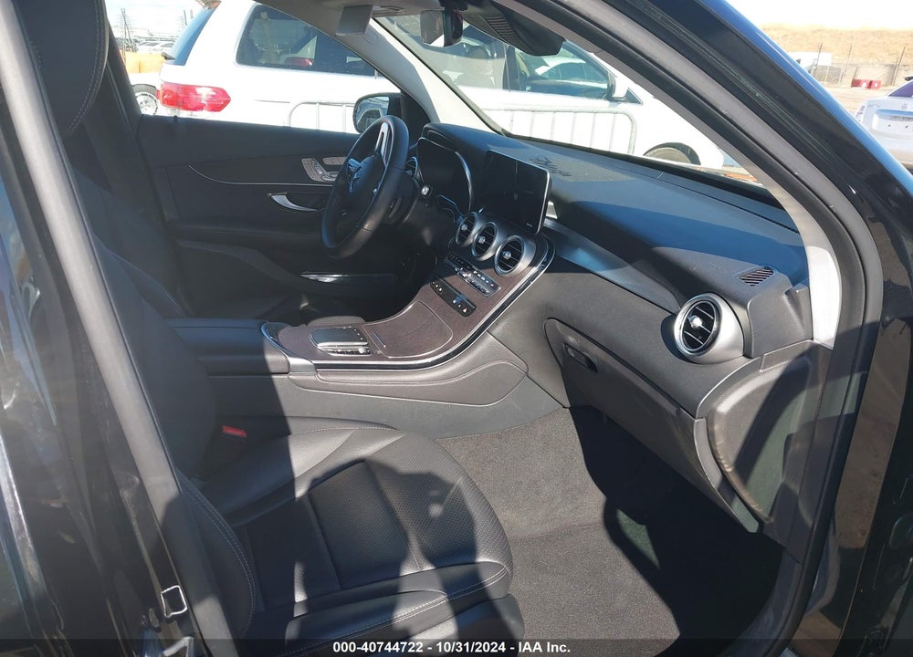 2021 MERCEDES-BENZ GLC 300 4MATIC SUV VIN: W1N0G8EB2MF881090