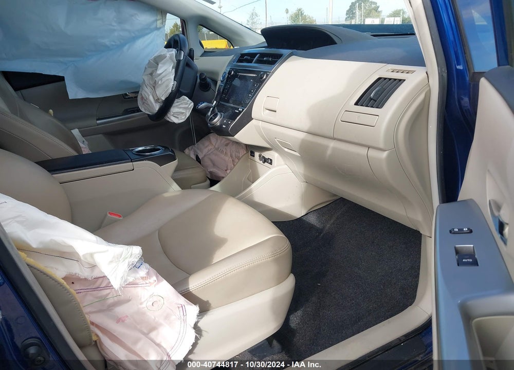 2017 TOYOTA PRIUS V FOUR VIN: JTDZN3EU5HJ070816