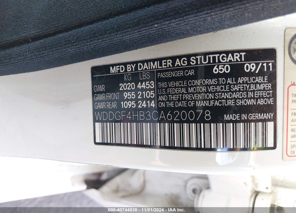 2012 MERCEDES-BENZ C 250 LUXURY/SPORT VIN: WDDGF4HB3CA620078