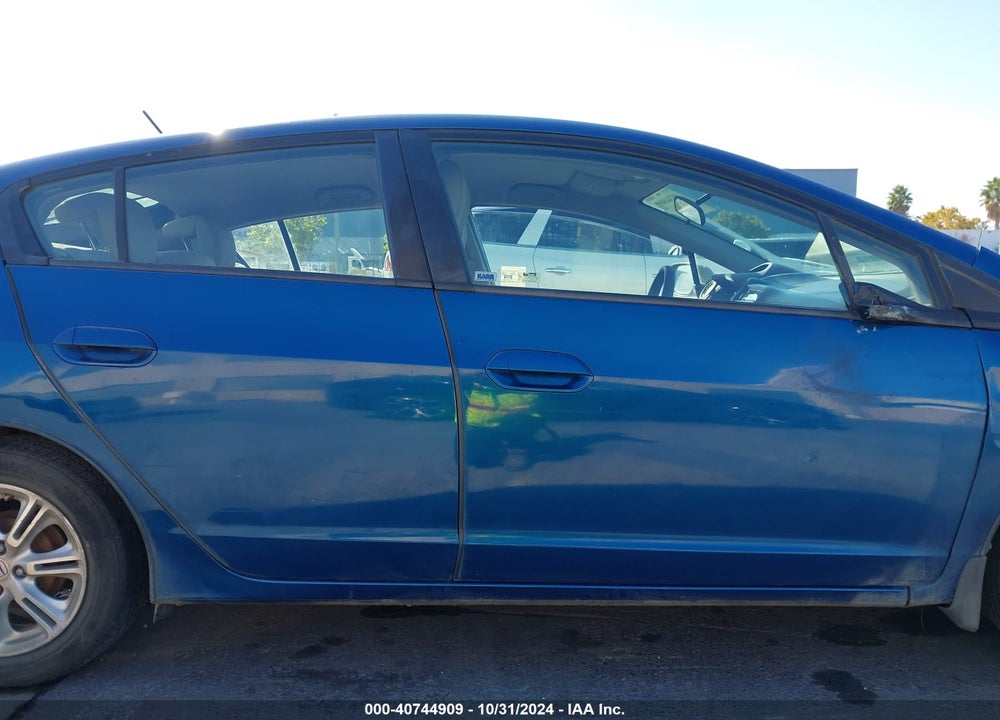 2011 HONDA INSIGHT EX VIN: JHMZE2H74BS009862