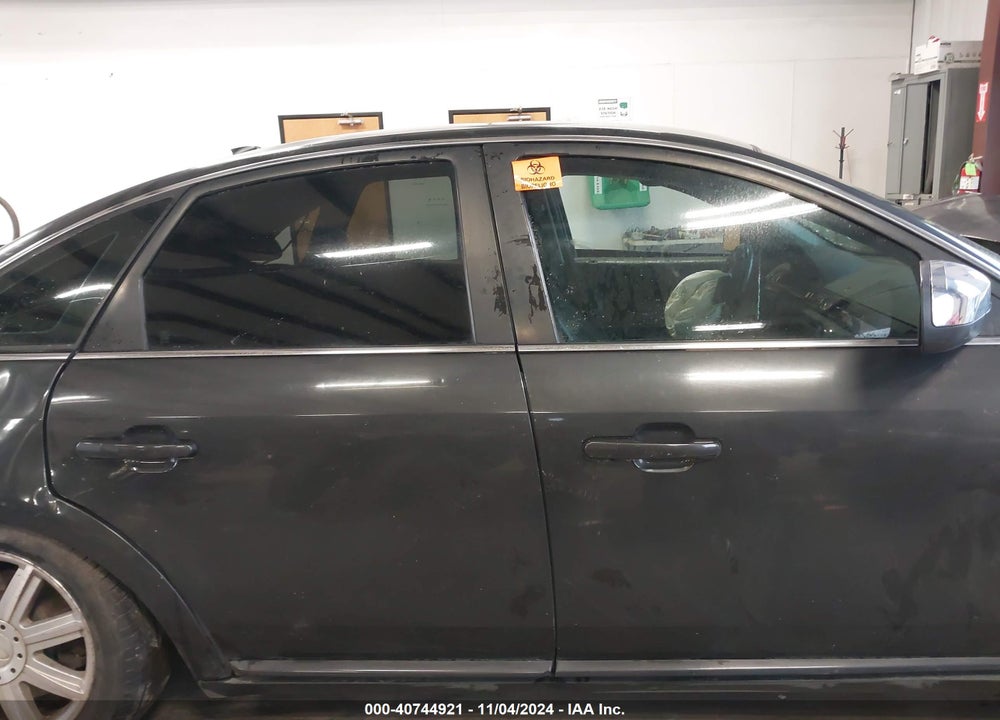 2007 FORD FIVE HUNDRED LIMITED VIN: 1FAHP25127G122541