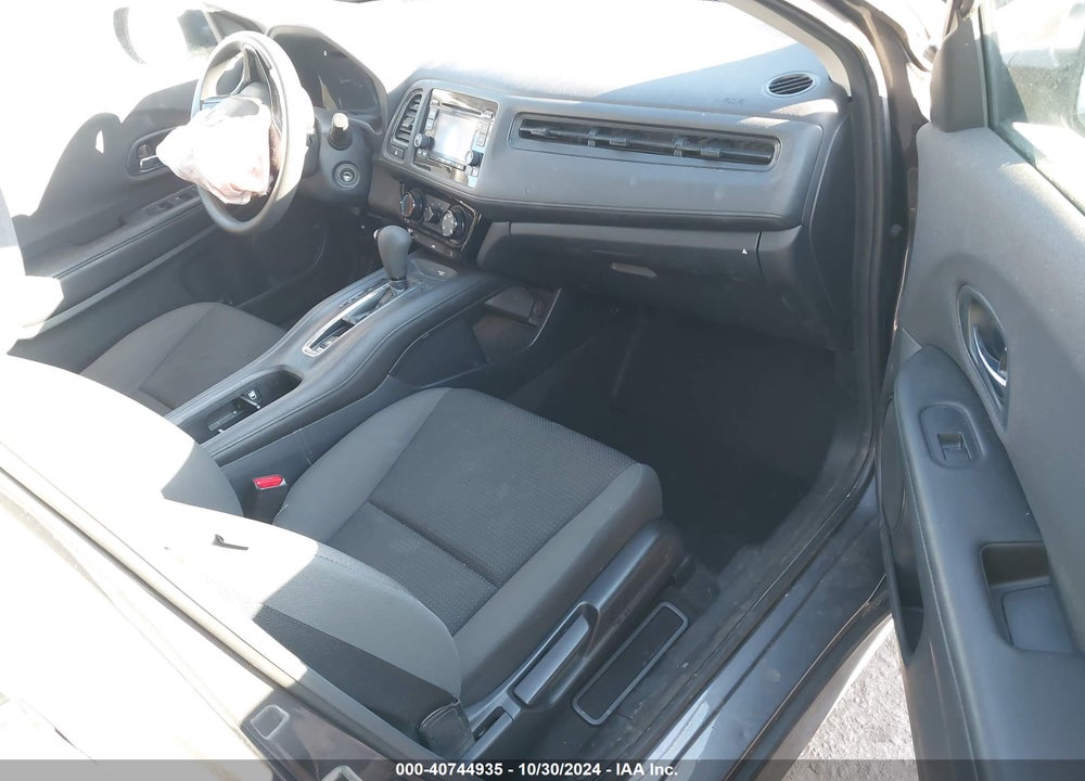 2019 HONDA HR-V LX VIN: 3CZRU6H37KG724659
