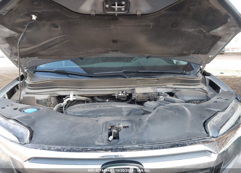 2019 HONDA RIDGELINE SPORT VIN: 5FPYK3F10KB038452