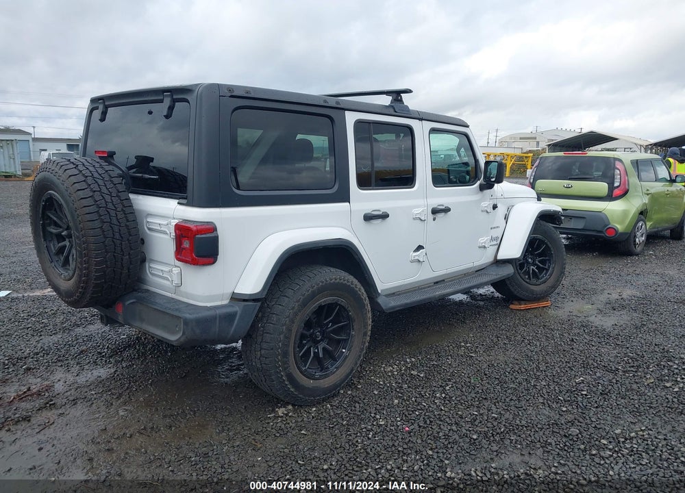 2018 JEEP WRANGLER UNLIMITED SAHARA 4X4 VIN: 1C4HJXEG3JW212162