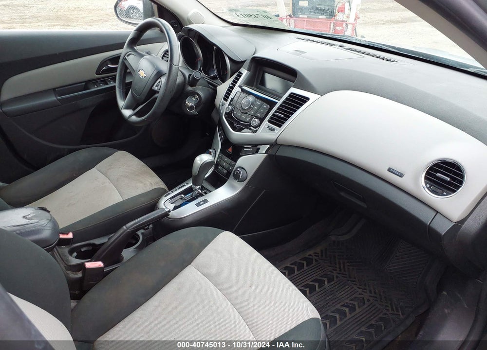 2011 CHEVROLET CRUZE LS VIN: 1G1PC5SH8B7192020